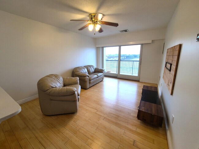 Building Photo - 108 Quincy Shore Dr
