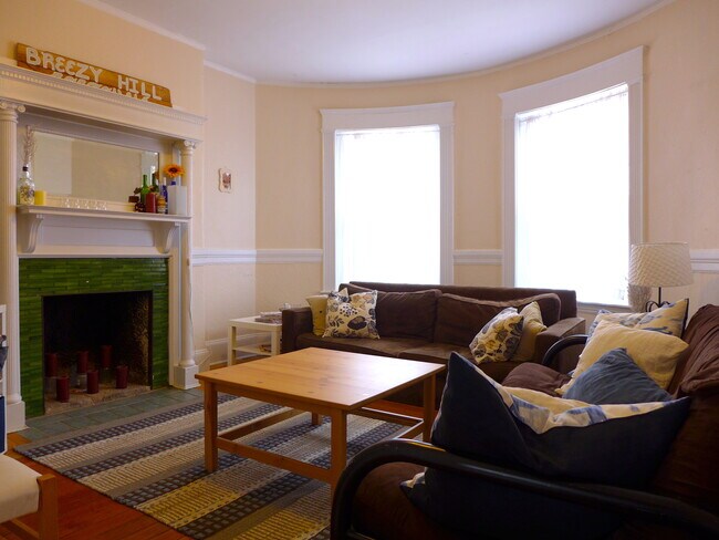 Foto del edificio - 158 Harvard St