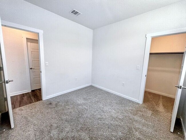 Building Photo - Beautiful 3-Bedroom Home with Spacious Yar...