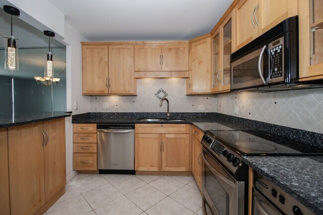 Foto del edificio - 6007 N Sheridan Rd