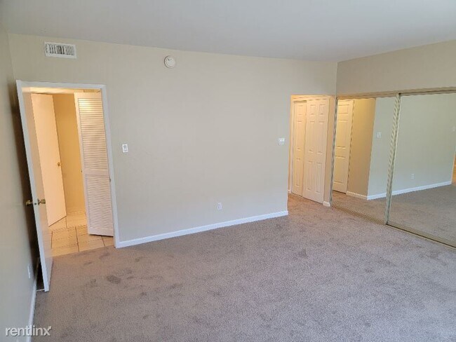Building Photo - 2 br, 2 bath Condo - 225 Virginia Ave