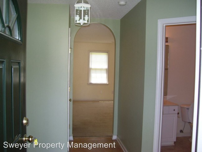 Foto del edificio - 639 Lanvale Hills Cir