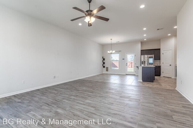 Building Photo - 3 br, 2 bath House - 1848 Meadow Oak Drive