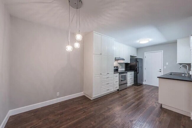 Kitchen and Dining Room - 3019 Lillard Dr