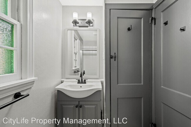 Building Photo - 2 br, 1 bath House - 228 Bettis Road