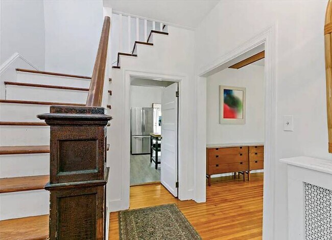 Building Photo - 68 Belden Ave