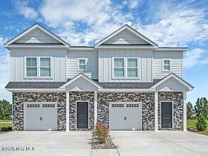 Building Photo - 2105 N Kali Ln
