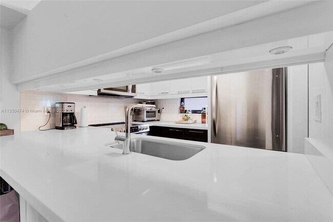 Foto del edificio - 2180 Brickell Ave