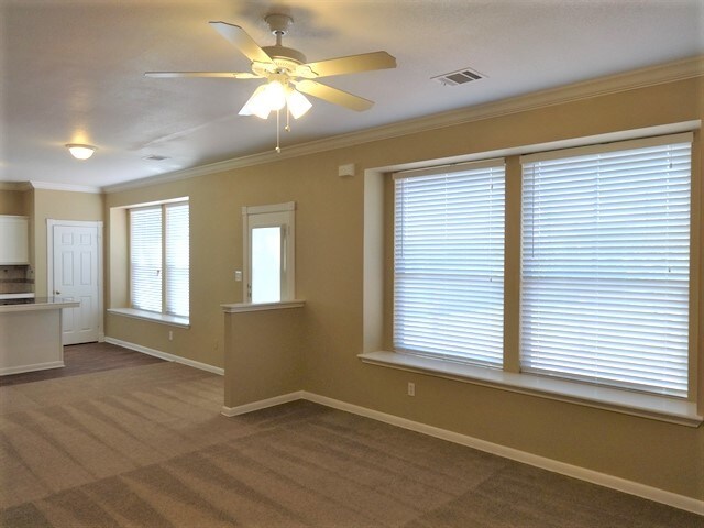 Building Photo - 3872 Willie Mays Ln