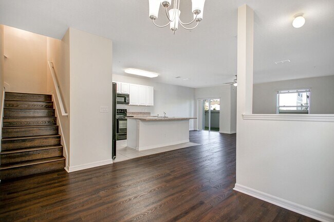 Foto del edificio - Spacious 3-Bdrm Townhome in Orlando's Gated Westwood Community - Available Now!