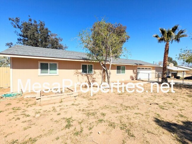 Building Photo - 15532 Pahute Ave.