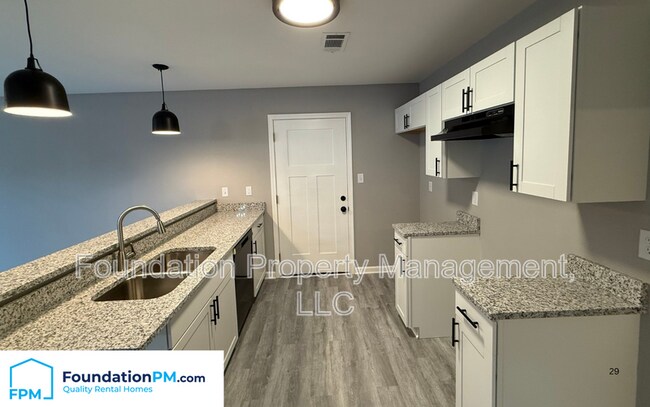 Foto del edificio - 3413 Rosecreek Cove