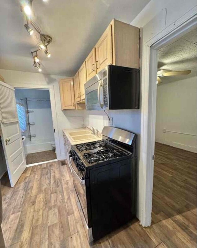 Foto del edificio - 1217 Taylor Ave