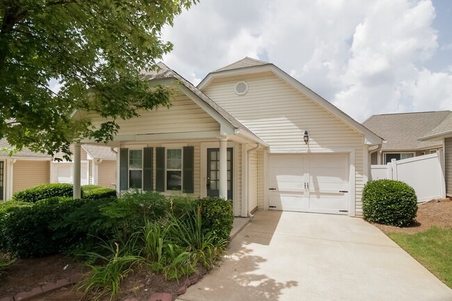 Building Photo - 164 Highland Falls Dr