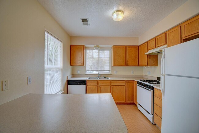 Foto del edificio - 7216 Eagle View Ave NE