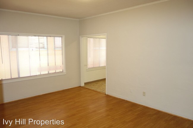 Building Photo - 2422 8th Ave