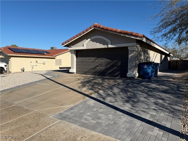 Building Photo - 426 Palegold St