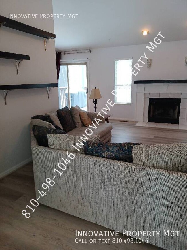 Building Photo - 455 Salus Dr