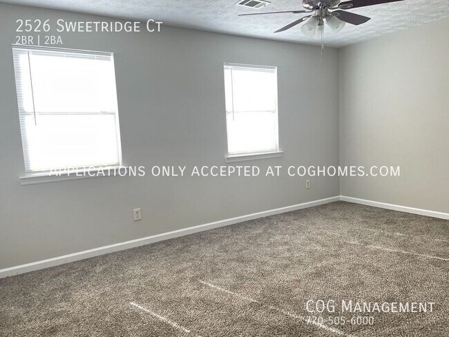 Foto del edificio - 2526 Sweetridge Ct