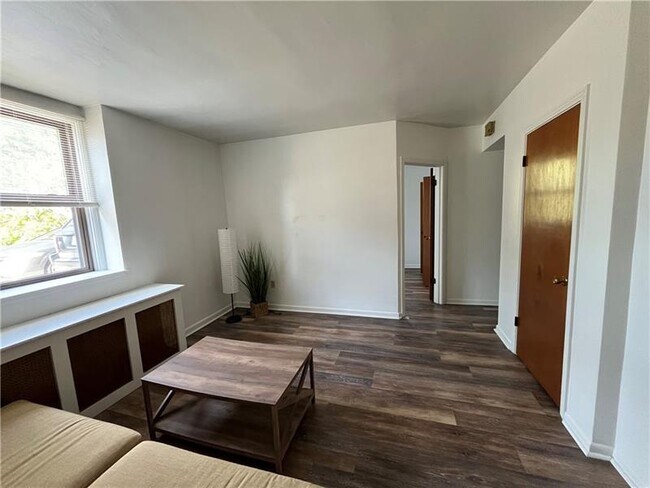 Foto del edificio - 1601 Hillsdale Ave