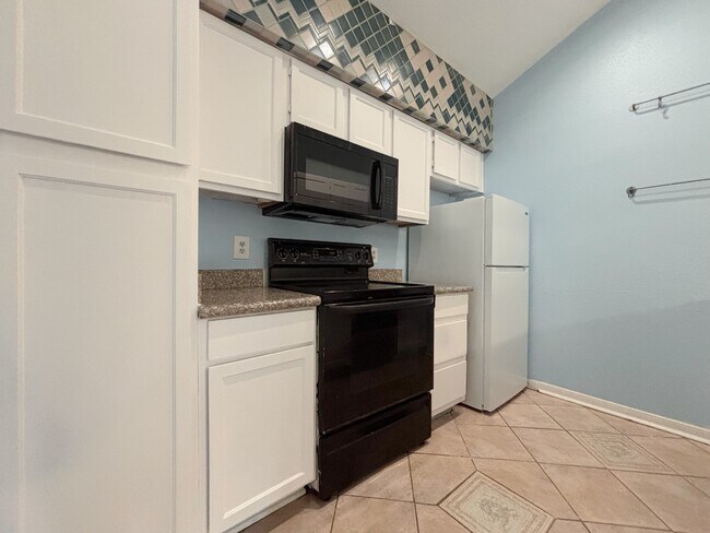 Foto del edificio - 8055 Cambridge St