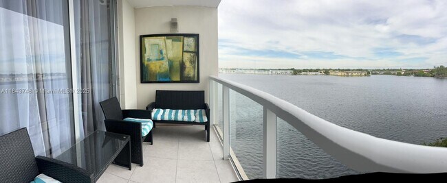 Foto del edificio - 1301 NE Miami Gardens Dr