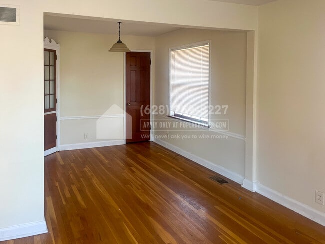 Building Photo - 1100 Ashford Dr