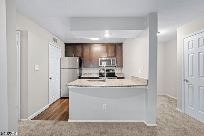 Building Photo - 609 NJ-23