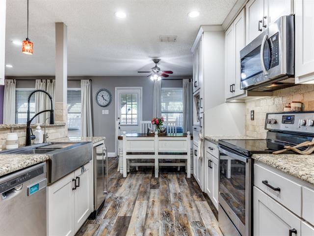 Foto del edificio - 1454 Lochspring Dr
