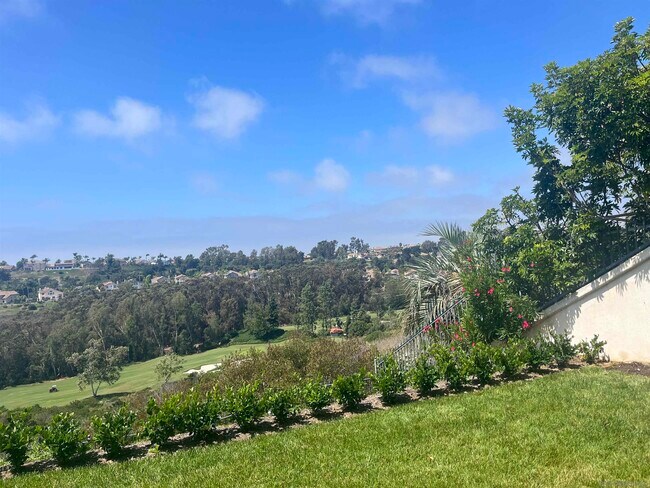 Building Photo - 7129 Aviara Dr
