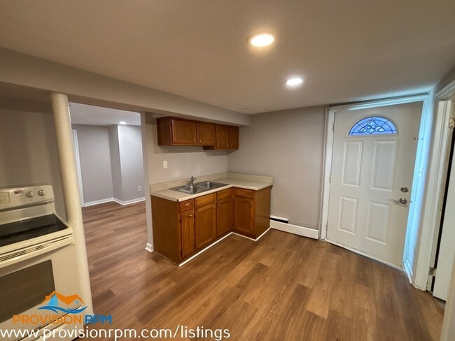 Building Photo - 1000 Linda Lee Dr