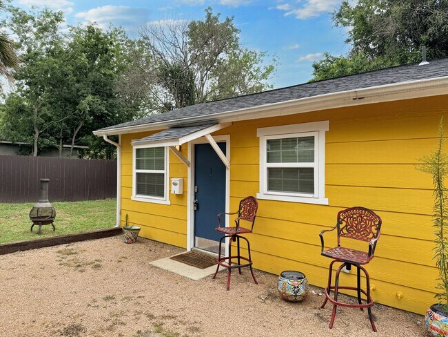 Foto del edificio - Quaint Apartment in Denver Heights