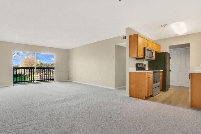 Photo - 1ST MONTH RENT FREE 2 Bed 1 Bath 2nd Floor Unit With Balcony In Desirable Area Winter Park Sectio... Apartment