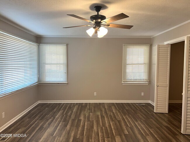 Foto del edificio - 1943 Northbrook Ave