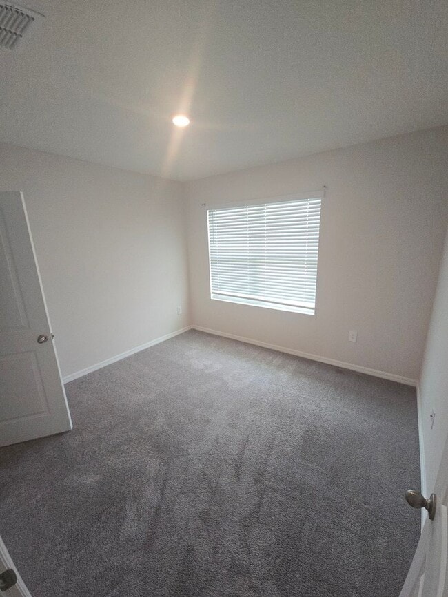 Building Photo - Gorgeous 3-Bedroom, 2-Bathroom Townhouse in Bradenton