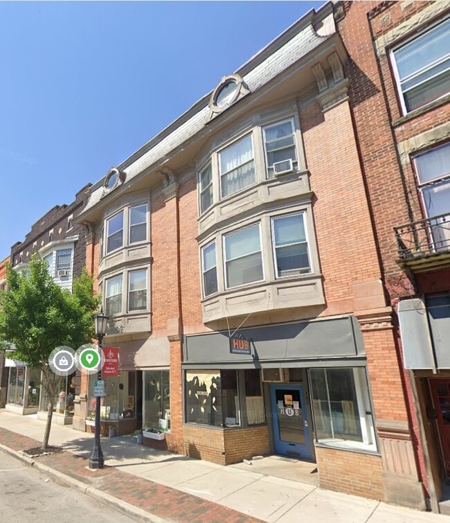 Building Photo - 184 S Washington St