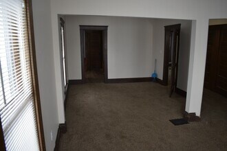 Building Photo - 1309 Middle Ave