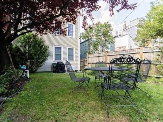 Foto del edificio - 34 Austin St