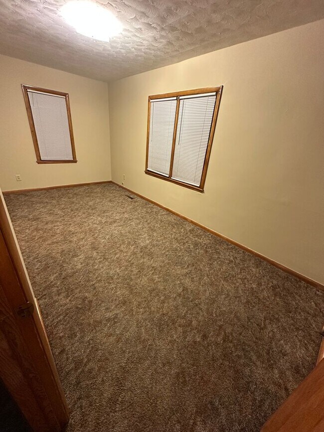 Foto del edificio - 2 Bedroom, 1 Bathroom House with Carport