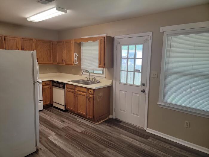 Foto principal - 1323 Williamsburg Ct