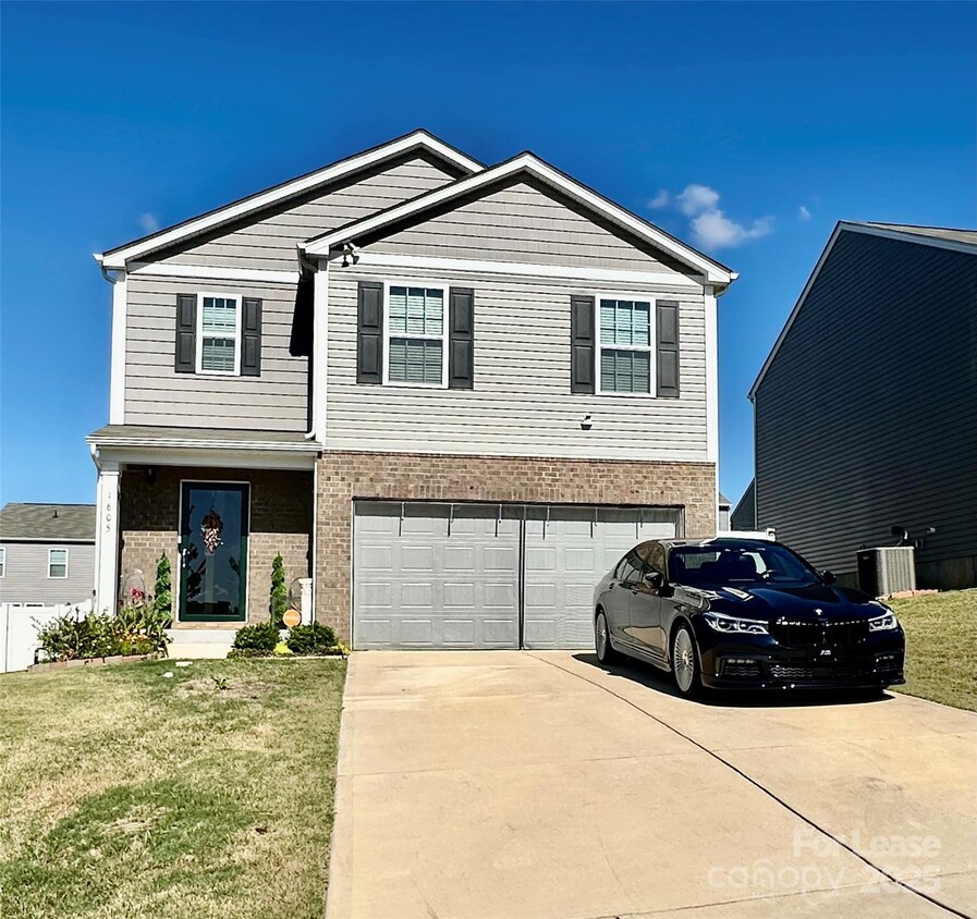Foto principal - 1605 Blue Velvet Ln