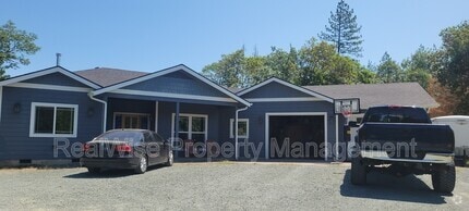 Building Photo - 235 Needlewood Dr