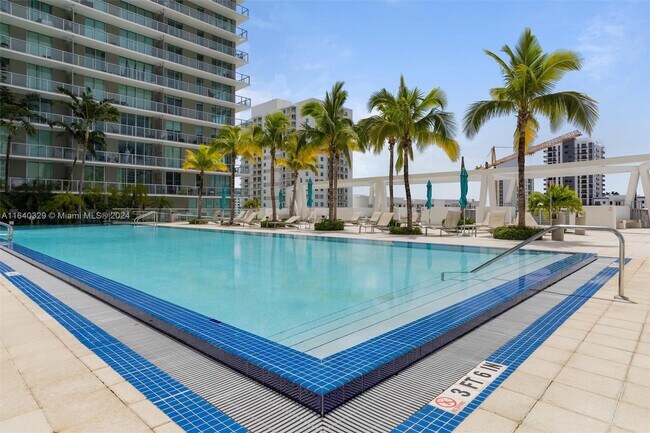 Foto del edificio - 1111 SW 1st Ave