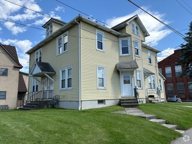 Building Photo - 349 Mauch Chunk St