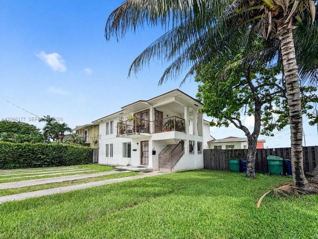 Building Photo - 9103 SW 38th St