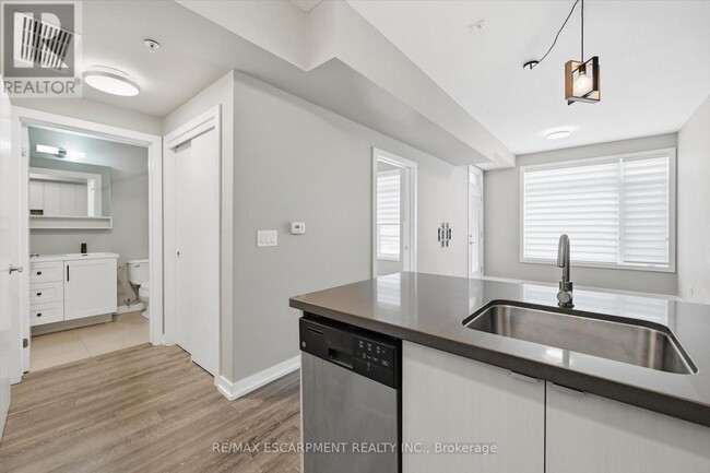 Building Photo - 457 Plains Rd E