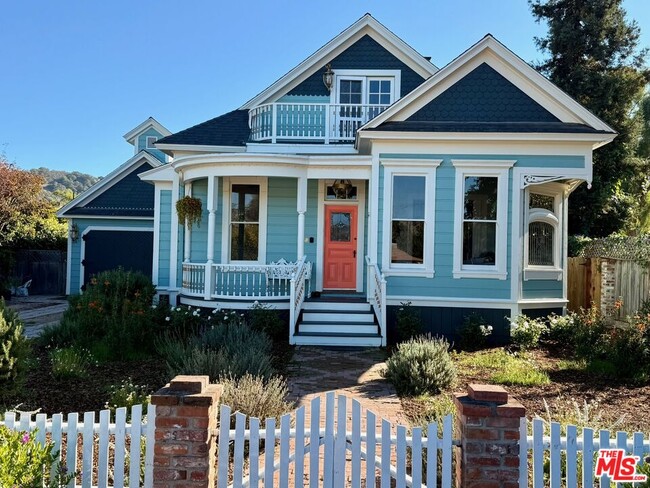 Building Photo - 370 Main St