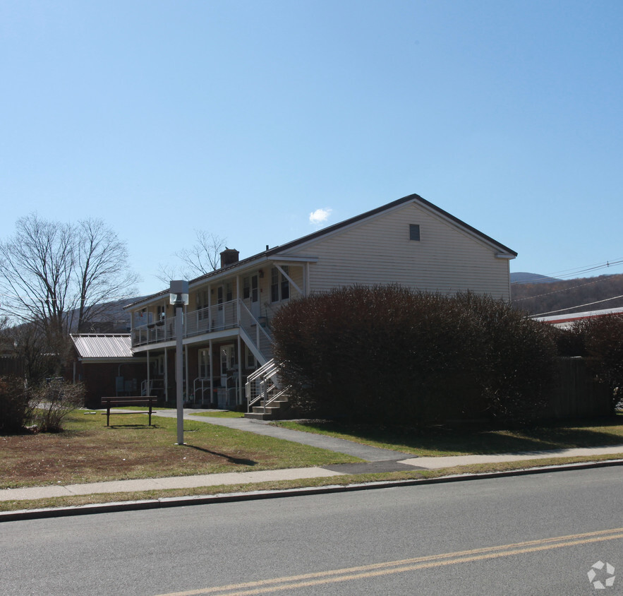 Building Photo - Riverview Apartments