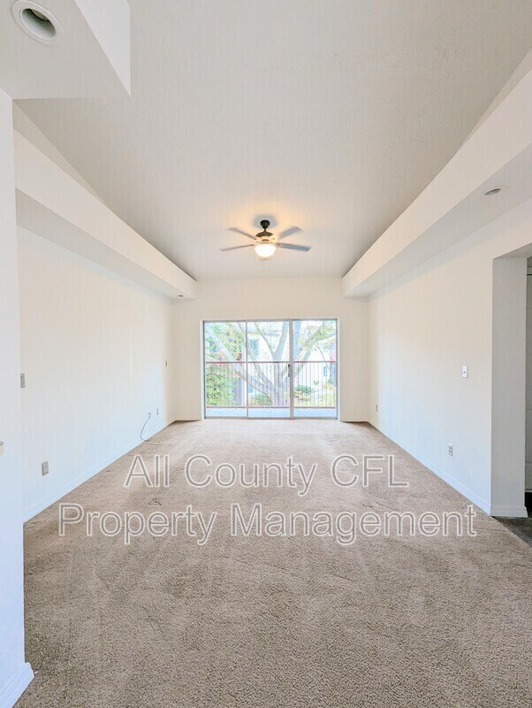 Foto del edificio - 4533 Lakeway Dr