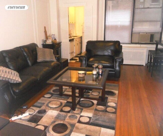 Foto del edificio - 162 W 56th St